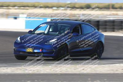 media/Nov-08-2025-Speed Ventures (Sat) [[1c7a6332f5]]/TC B/Session 3 (Turn 1)/